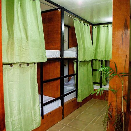 Moana Beach House Moalboal Bagian luar foto