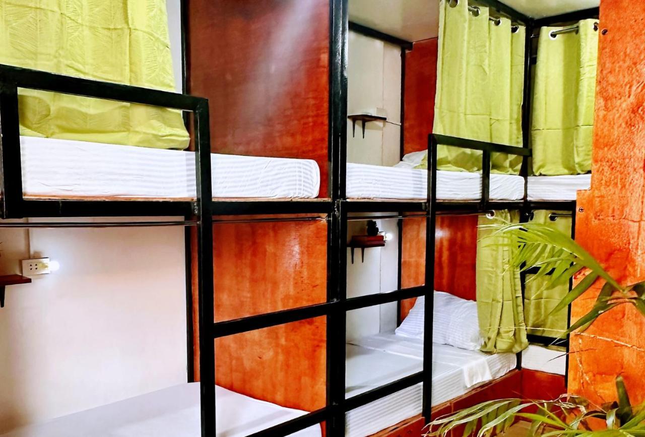 Moana Beach House Moalboal Bagian luar foto