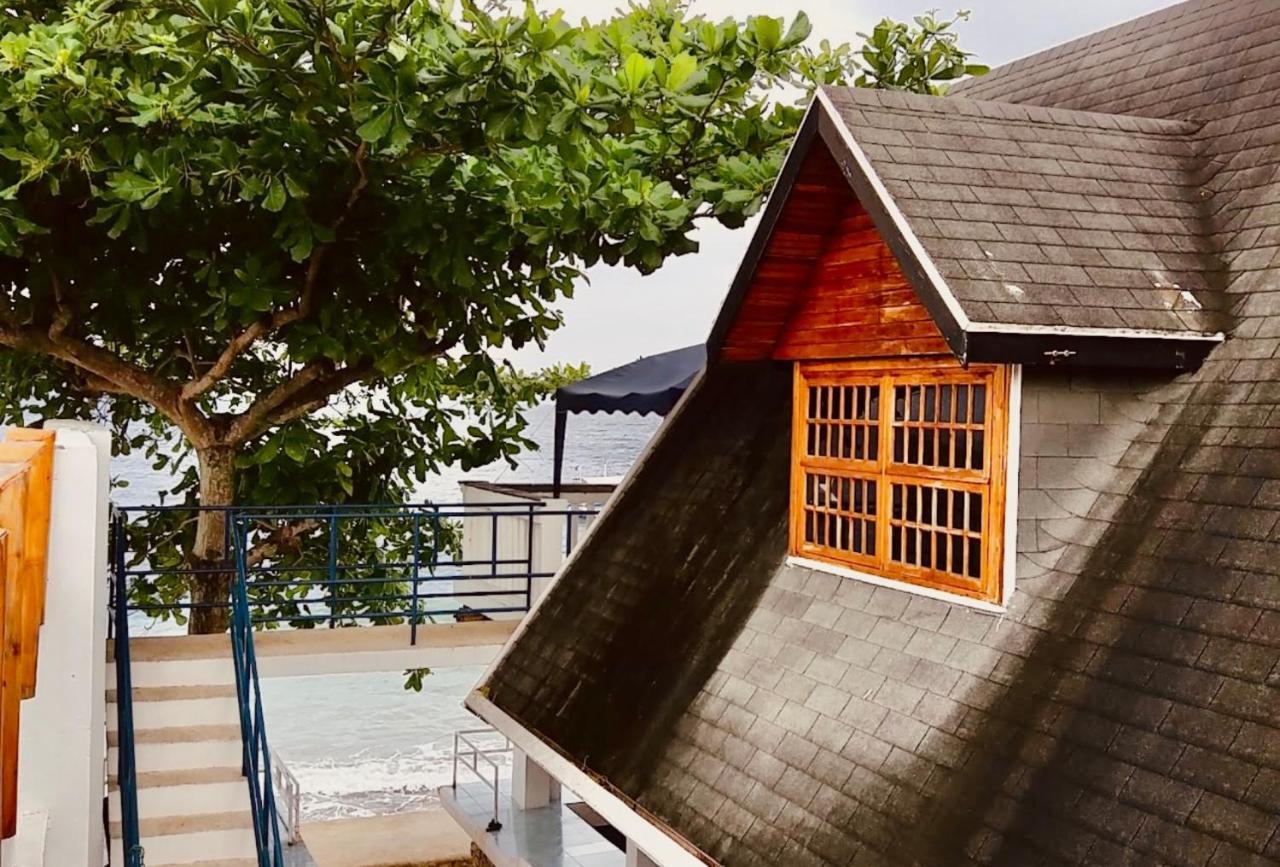 Moana Beach House Moalboal Bagian luar foto