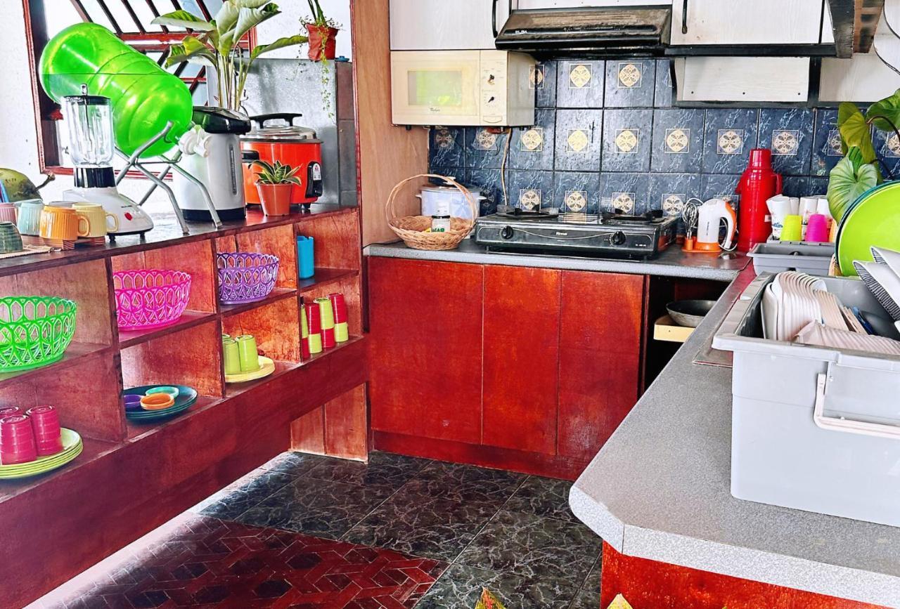 Moana Beach House Moalboal Bagian luar foto